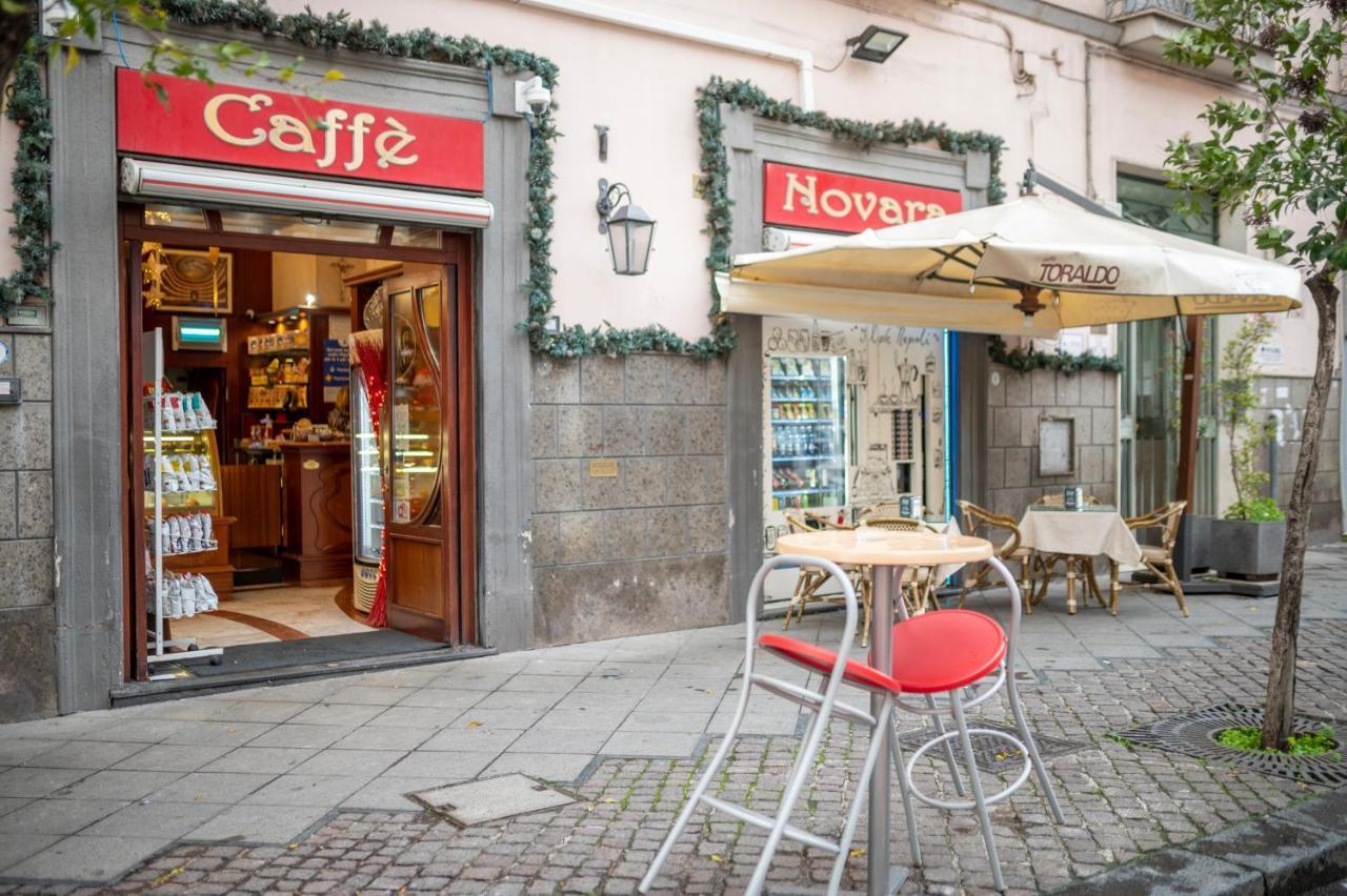 B&B Il Divino Napoli Exterior foto